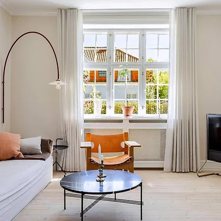 Historic Terraced House In The White בית נופש *