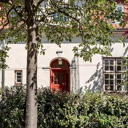 Historic Terraced House In The White