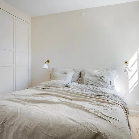 Historic Terraced House In The White * København